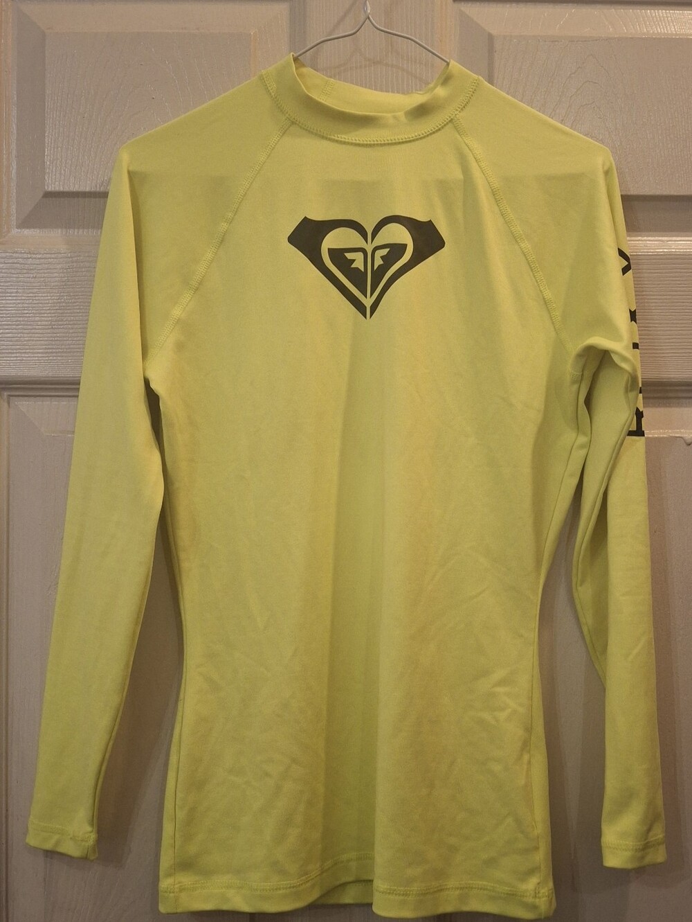 Roxy Whole Hearted Women's Rash Guard (Size M but runs small)